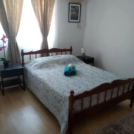 Fenias Penthouse 아파트 *